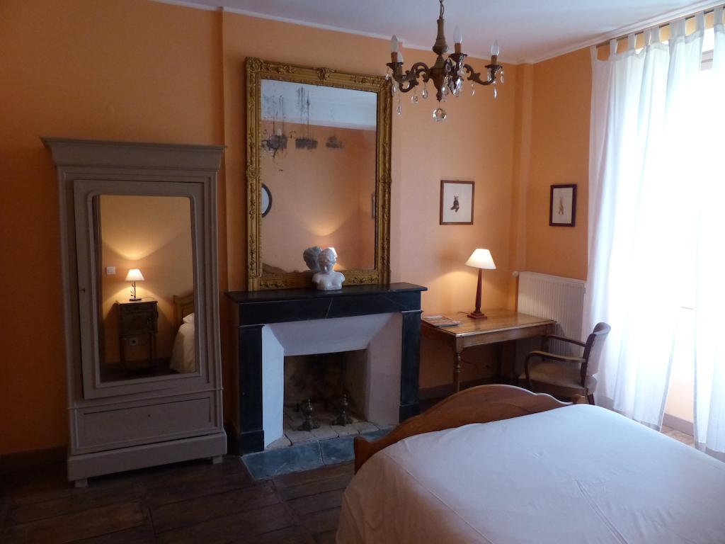 Le Domaine De Panissac Bed & Breakfast Berneuil  Oda fotoğraf