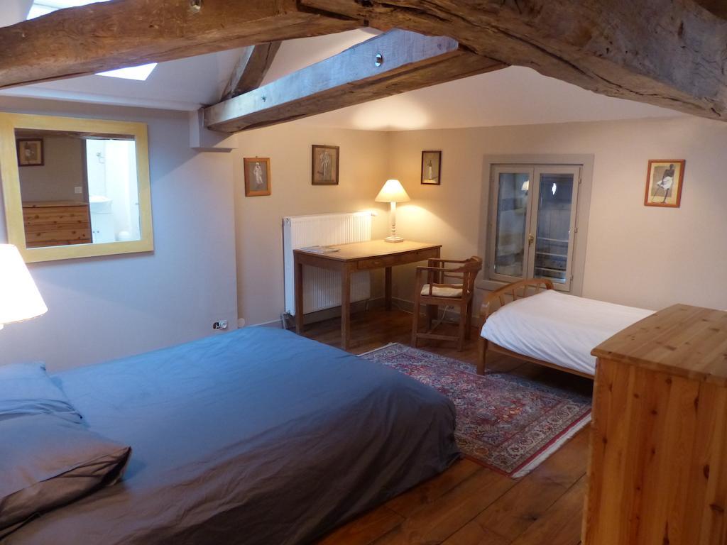 Le Domaine De Panissac Bed & Breakfast Berneuil  Oda fotoğraf