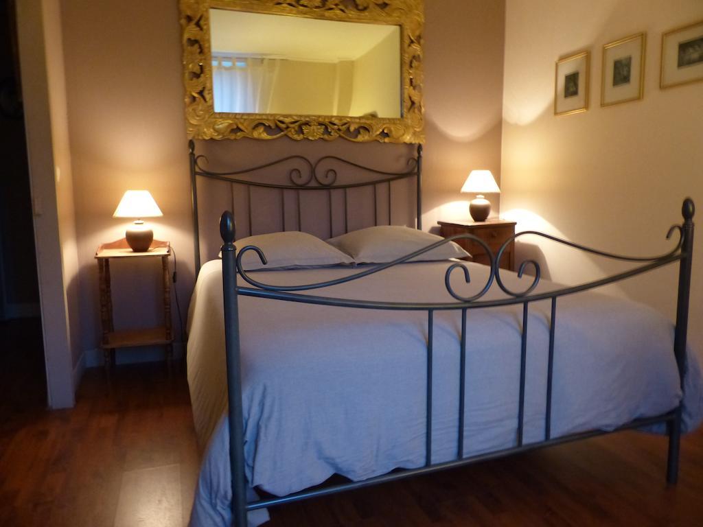 Le Domaine De Panissac Bed & Breakfast Berneuil  Oda fotoğraf