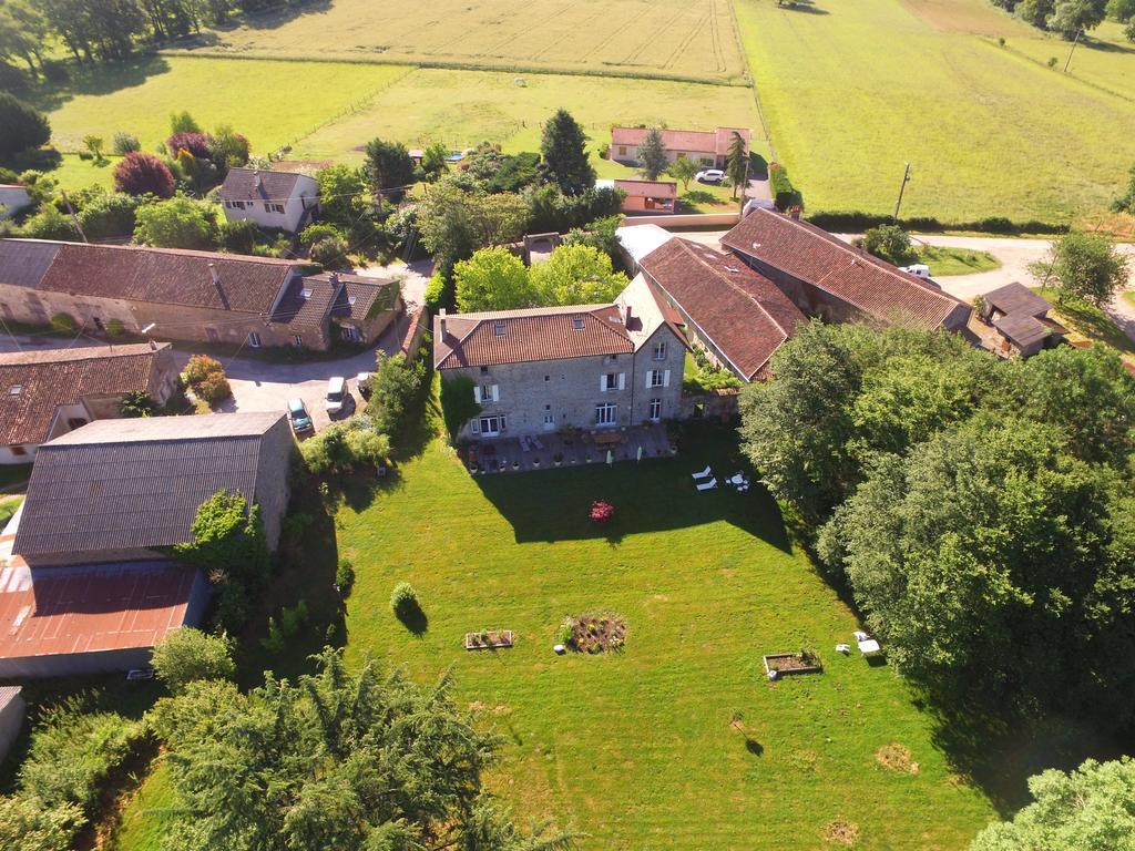 Le Domaine De Panissac Bed & Breakfast Berneuil  Dış mekan fotoğraf